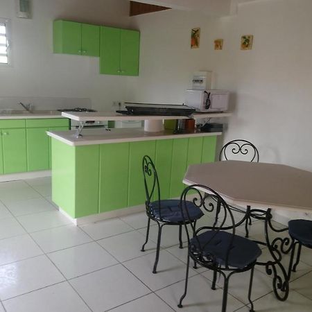 Labe Kaz Kreyol Studio Le Moule Buitenkant foto