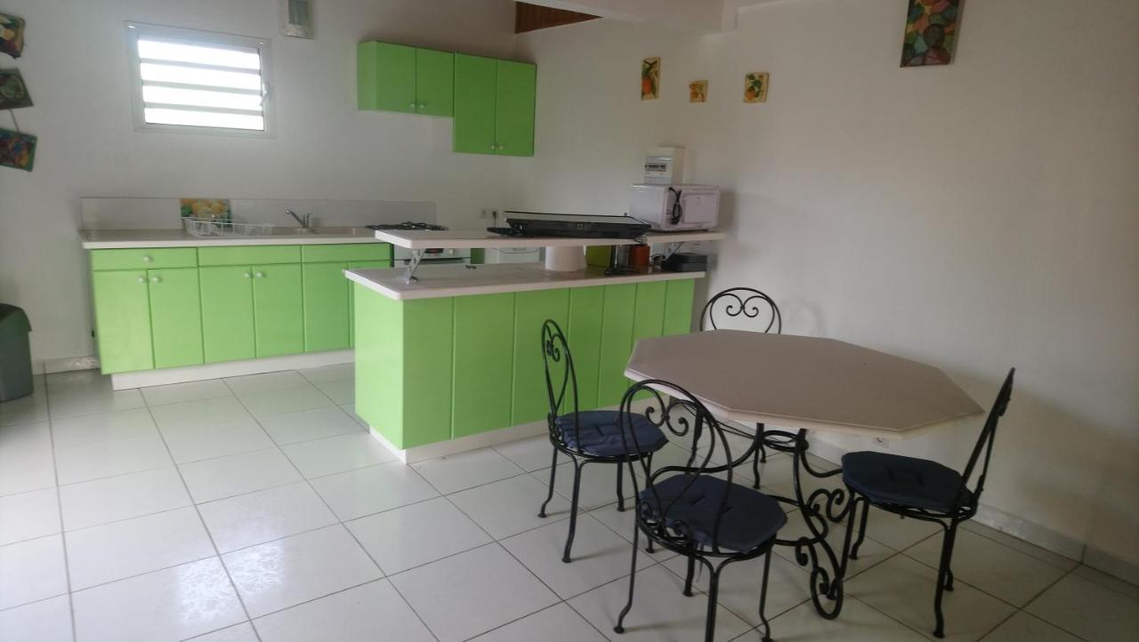 Labe Kaz Kreyol Studio Le Moule Buitenkant foto